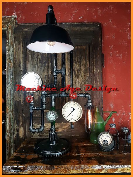machine age , steampunk , két manométeres nagy lámpa