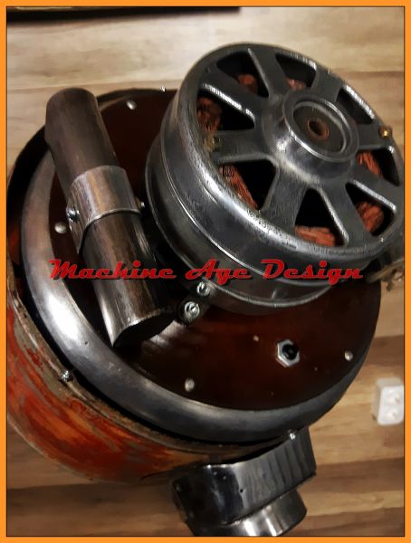 steampunk ipari design állólámpa , machine age